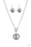 Snazzychicjewelryboutique Necklace Beautifully Belle - Silver Flower Necklace Paparazzi